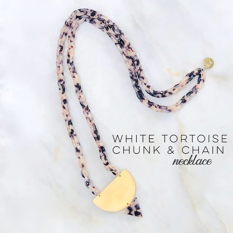 White Tortoise Chunk & Chain Necklace