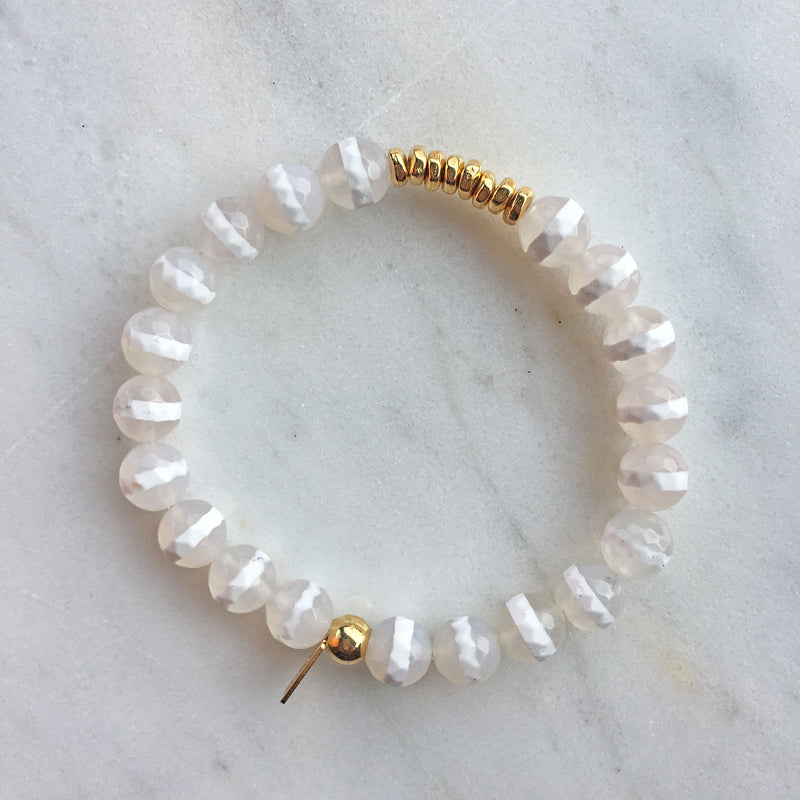 White Tibetan Agate Mala Bracelet | center |